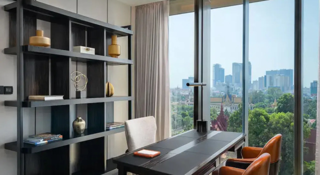 Двухместный люкс Executive Hyatt Regency Phnom Penh