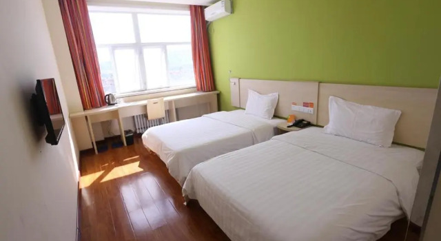 Двухместный номер Standard 7Days Inn Zhangjiakou Ming De North Road