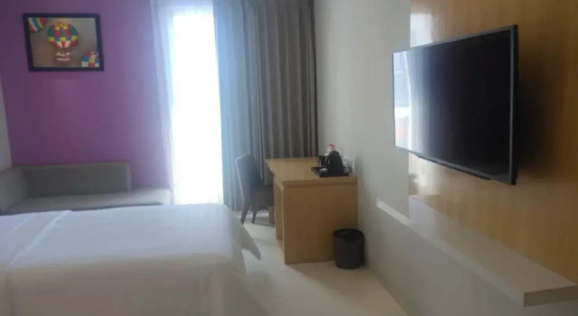 Surabaya River View Hotel