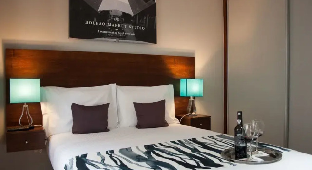 Двухместная студия с балконом и с видом на город Nations Porto - Studios & Suites