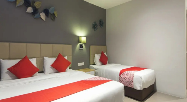 Люкс Superior Super Oyo 1191 Yootel Boutique Hotel