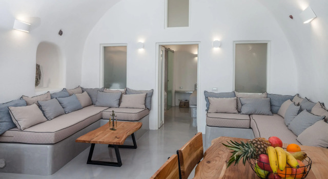 Antrum Cave Villa