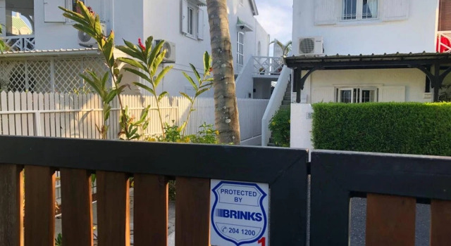 Apartment with 2 Bedrooms in Trou D'Eau Douce, with Wonderful Sea View, Furnished Terrace And Wifi, Buchen Sie Ferienwohnung Trou dʼ Eau Douce Ostküste Mauritius