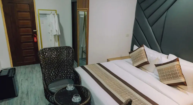 Двухместный номер Deluxe Shine Boutique Hotel