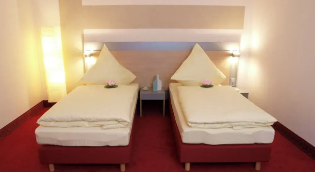 Hotel Catherine Business & Event, Забронировать Отель Циренберг земля Гессен