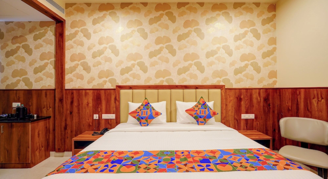 Номер Premium Fabhotel Golden Stay I