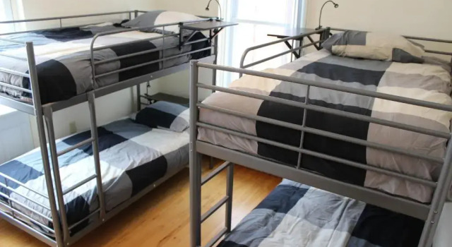 Кровать в общем номере Auberge jeunesse Magog-Orford
