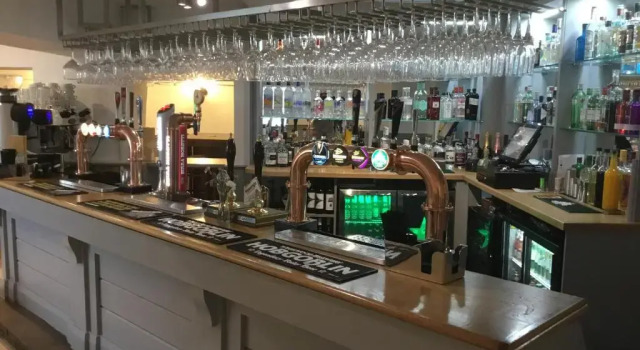 The Chat Moss Hotel, Забронировать Отель Глейзбери Чешир