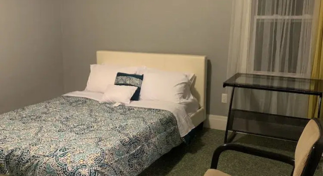 Pontiac Guest House, Забронировать Гостевой дом Гостевые дома Понтиак, Гостевой дом