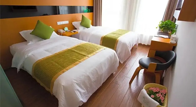 Номер Standard Vatica Shanghai Pudong New District Dishui Lake Hotel