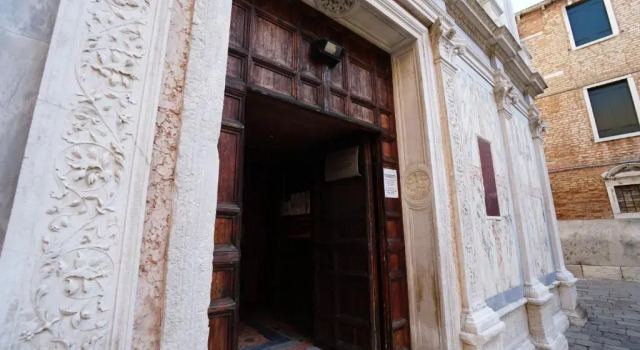 Casa Colleoni, Забронировать Отель Каннареджо Венеция, рядом с Театр Россини
