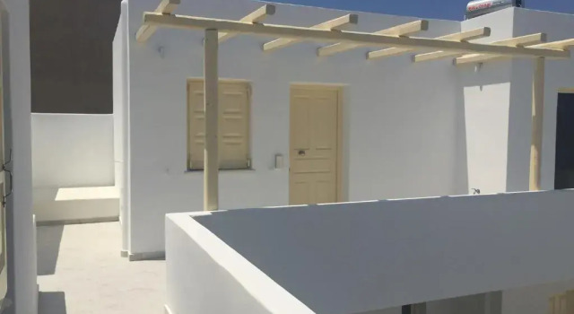 Номер Classic The White Suites