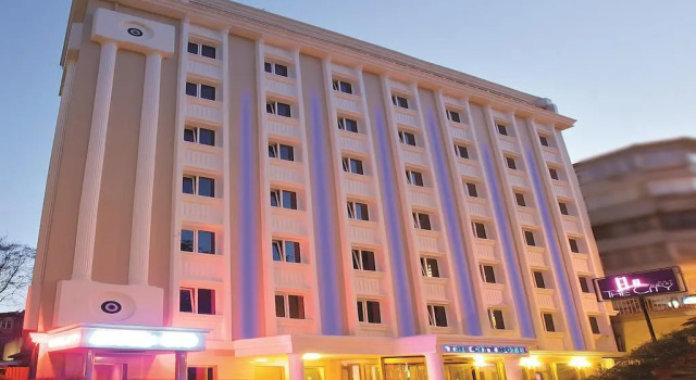 Standardowy dwuosobowy pokój The City Hotel
