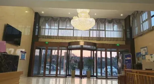 Yancheng High-tech Zone Business Hotel (High-tech Zone Bus Station Branch), Prenota Hotel Yancheng Jiangsu