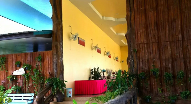 Suanphet Riverview Resort, Забронировать Курортный отель Отели Пхетчабури 3 звезды, 3*