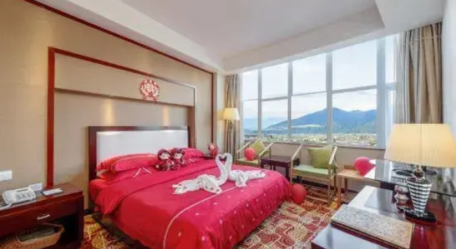 Люкс Deluxe Tengchong Aviation Holiday Hotel