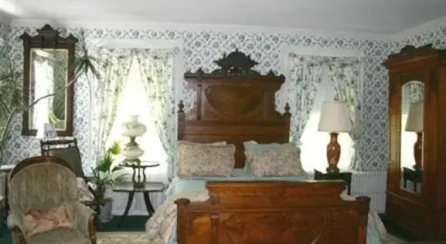 Номер Deluxe House of 1833 Bed and Breakfast