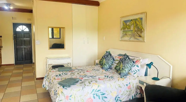 Crayfish Inn no'1, จอง โรงแรม มาร์เกท Durban South Coast