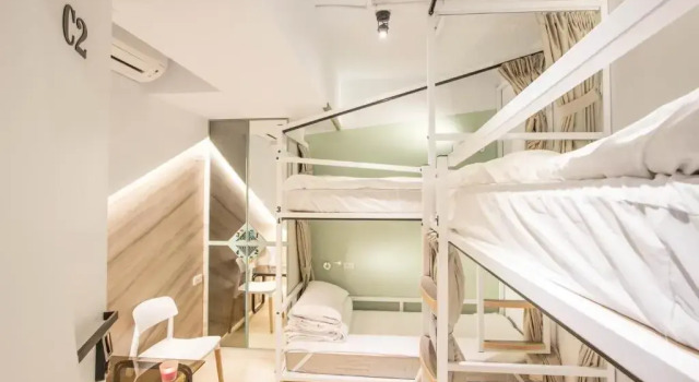 Номер Economy Light Inn