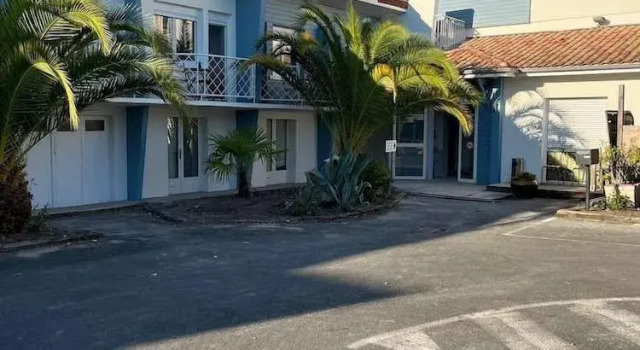 Home Place, Забронировать Отель Отели Бассен-д'Аркашон с парковкой, Парковка