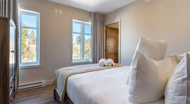 Номер Standard с 3 комнатами с балконом и с видом на озеро Le Viking Resort