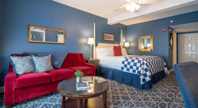 Четырёхместный номер Superior The Kendall Hotel at the Engine 7 Firehouse