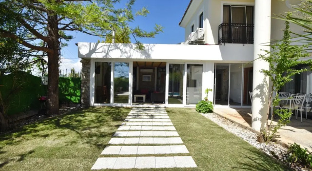 Villa Nail by Helaltatilvillari, Rezervovat Vila Hotely v Fethiye Area s parkováním, Parkování