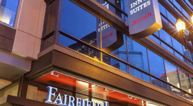 Четырёхместный номер Standard Fairfield Inn and Suites Chicago Downtown-River North