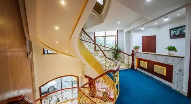 Yixing Haoting Business Hotel, Prenota Hotel Wuxi Jiangsu