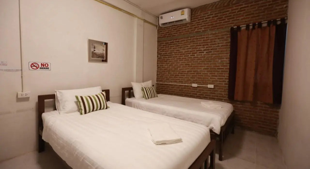 Двухместный номер Deluxe D House Hostel