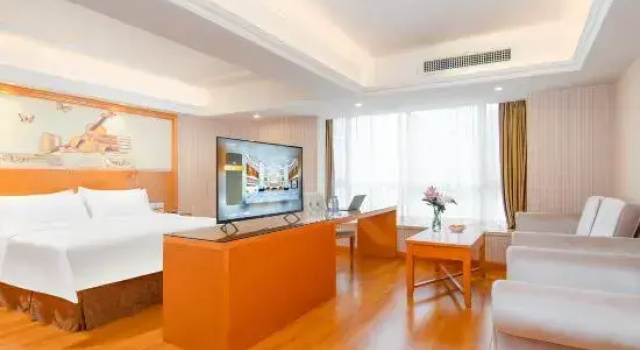 Люкс Deluxe Vienna Hotel (Guiyang Huaguoyuan)