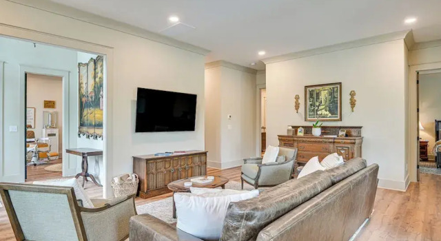 Коттедж с 5 комнатами Idyllic Belmont Home < 1 Mi to Historic District!