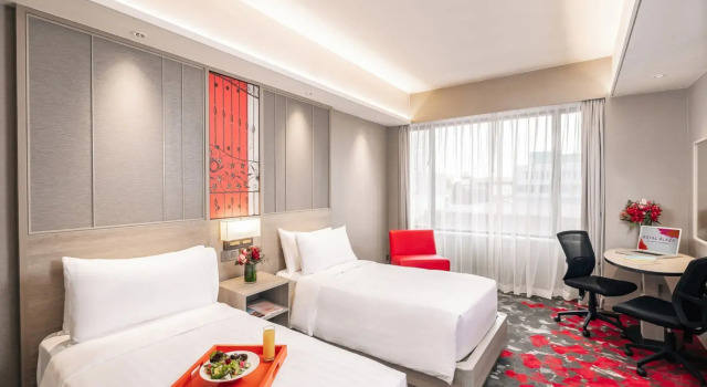 Двухместный номер Club Premier Отель Royal Plaza on Scotts