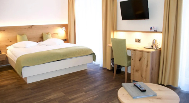 Трёхместный номер Standard Hotel Bristol