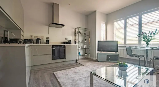 Апартаменты Luxury Ascot Apartment Close To Racecourse No 6