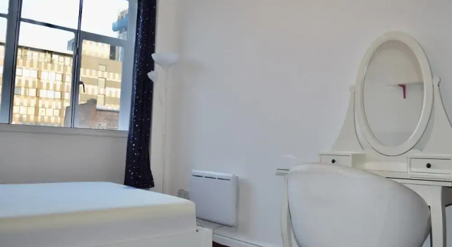 Spacious 3 Bedroom Apartment in Manchester, Забронировать Апартаменты/квартира Апартаменты Большого Манчестера, Апартаменты/квартира