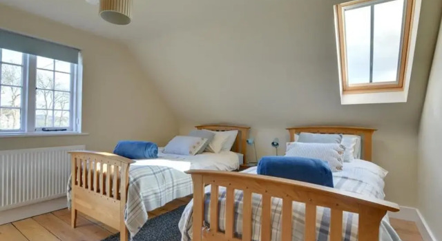 Gorgeous Holiday Home Overlooking the Spacious County of Weald of Kent, Забронировать Отель Отели Англии 3 звезды, 3*