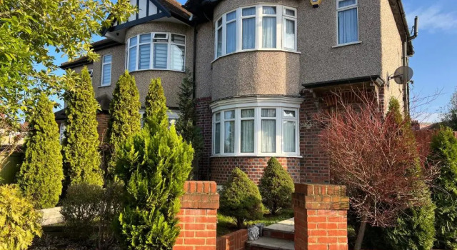 TJ Homes, Book Bed and Breakfast Hoteller i Hillingdon med morgenmad, Morgenmad