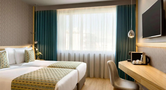 Двухместный номер Executive с видом на город Отель Zeus Wyndham Grand Athens