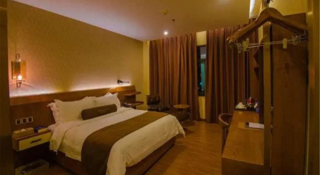 James Joyce Hotel Qingyuan City Hall