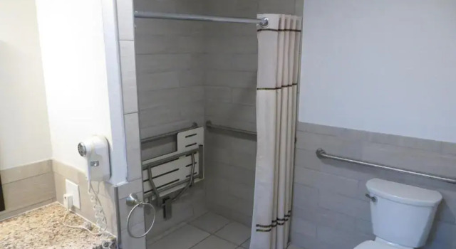Четырёхместный номер Standard Napa Discovery Inn