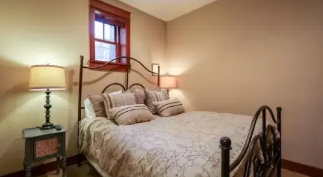 Timbers 6 Apartment, Забронировать Апартаменты/квартира Маммот-Лейкс Маммот, рядом с Поле для гольфа Snowcreek