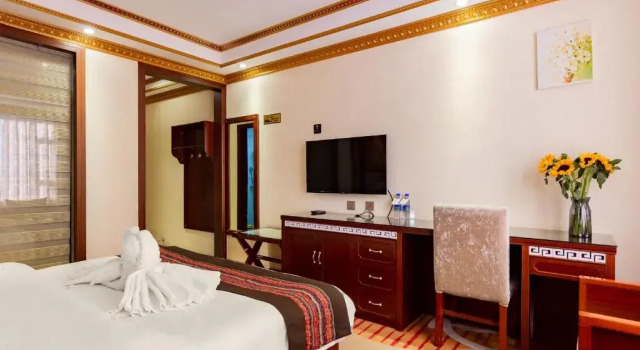 Номер Standard с видом на горы Floral Hotel · Shangri-la Blue Sky