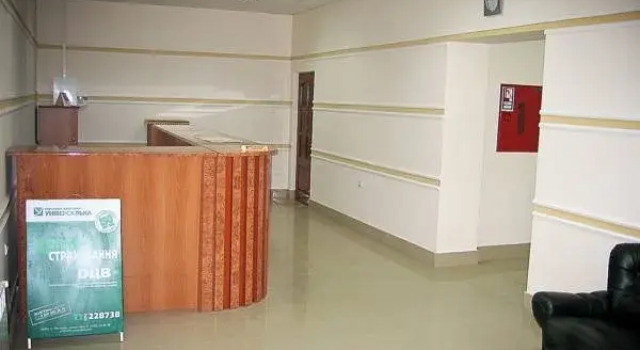 Hotel Gostynniy Dvir, Prenota Hotel Borshchiv Ternopil'