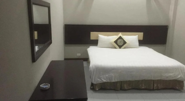 Holiday Hotel, Забронировать Отель Недорогие отели Муниципалитета Хайфона, недорого