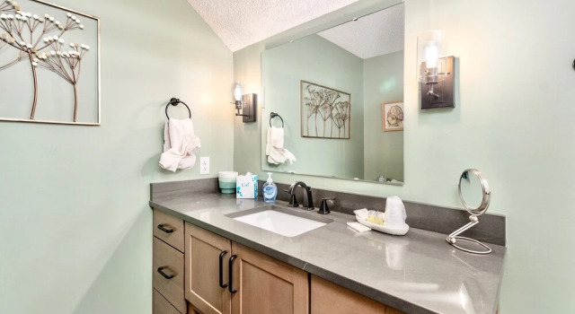 Коттедж Alleman North Vacation At Windcliff 3 Bedroom Home by RedAwning