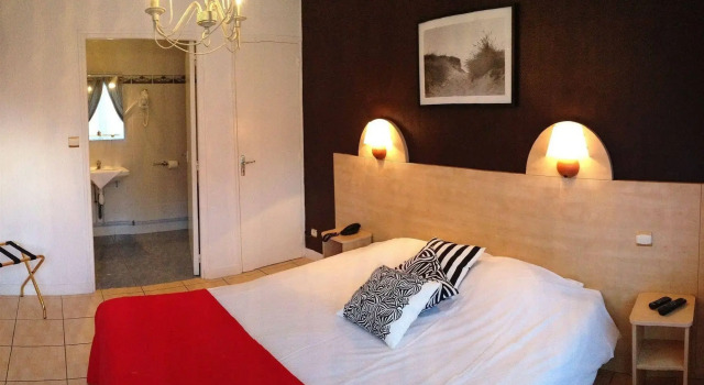 Hôtel De Paris, Забронировать Отель Барнвиль-Картере 