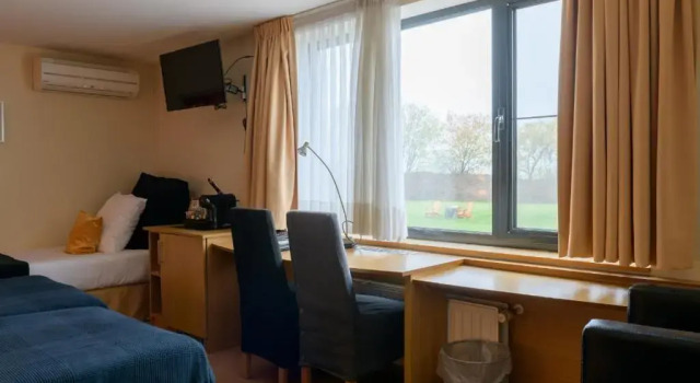 Номер Superior Axis Hotel Brussels Airport