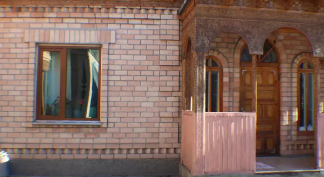 Hostel Ilbirs, Book Hostel / Vandrerhjem Hostels i Issyk-Kul Region, Hostel / Vandrerhjem