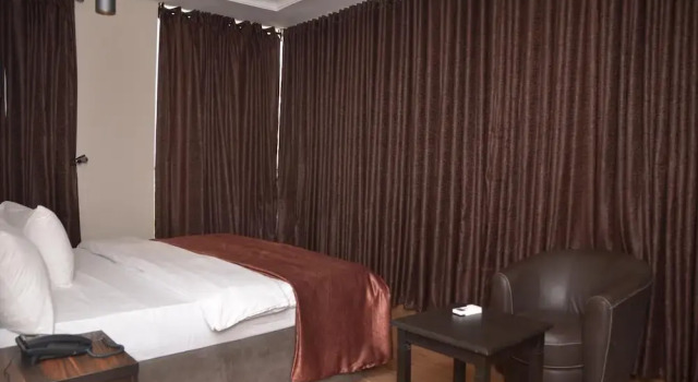 Residency Hotel Lekki Lagos, Rezerwuj Hotel Hotele w Eti-Osa z parkingiem, Parking